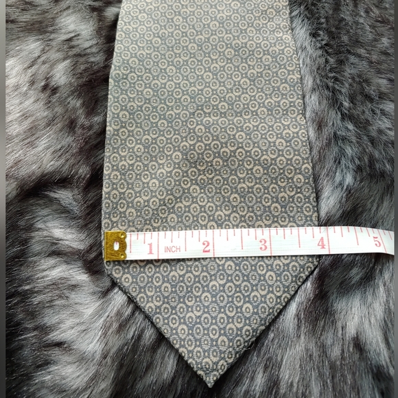 Excellent Vintage Used Condition Men's DONNA KARAN Collection Italian Silk tie - Picture 5 of 6